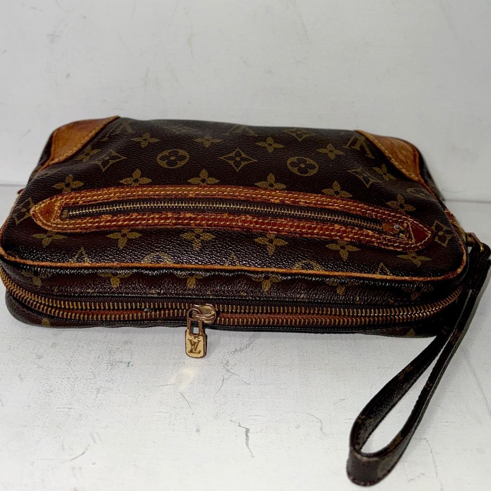 Auth Louis Vuitton wristlet clutch - Picture 9 of 11